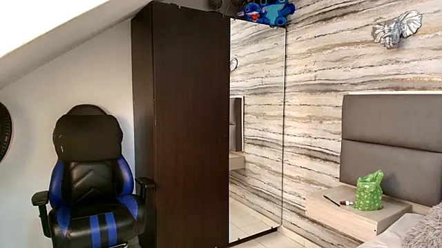 Lovers_21's cam snapshot