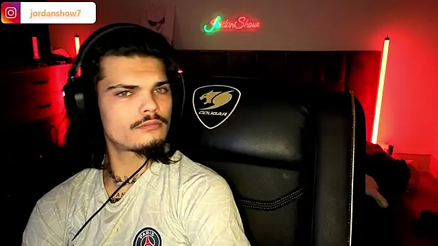 JordanShow live sex cam
