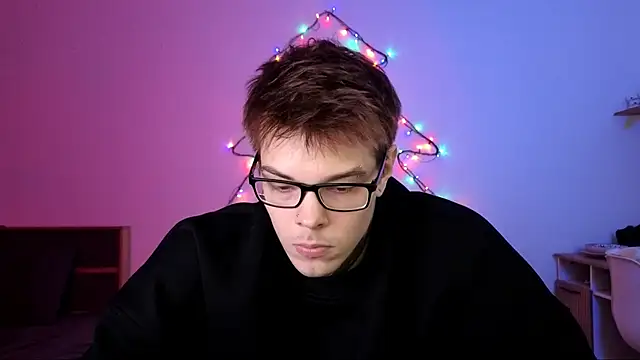 DENIS_HERE's cam snapshot