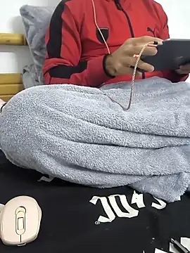 yazin19's cam snapshot