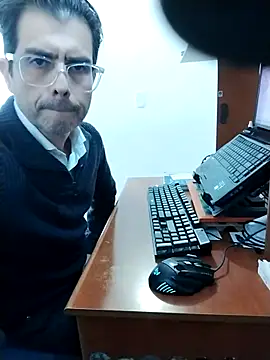 Fuegosutil's cam snapshot