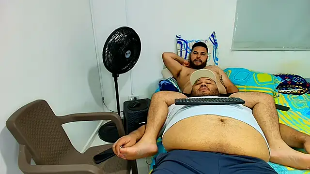 ChubbyCock18's cam snapshot