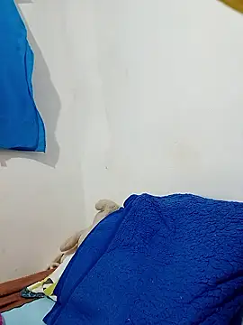 yaneth_'s cam snapshot