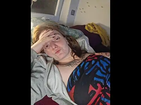 Charlotte_AltS420's cam snapshot