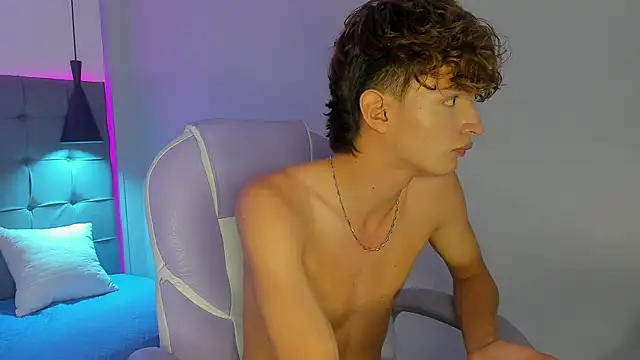 NicolasFerrer18 live sex cam