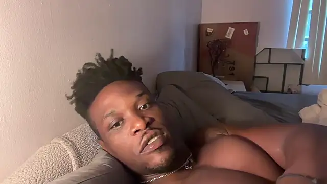 MrDaddyBlackNi9e live sex cam