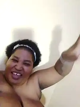 MassiveBoobsxxxx live sex cam