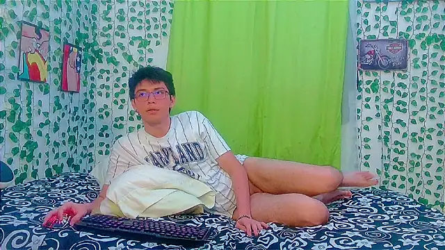 Andy_gray live sex cam