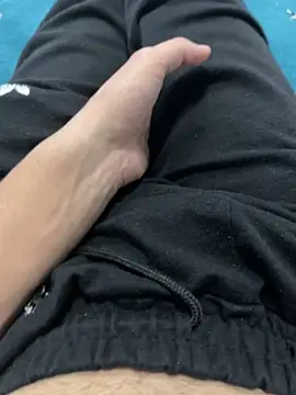 Aden_P2 live sex cam