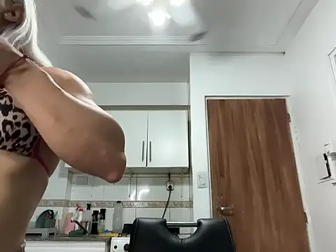 MUSCLEANGEL1 live sex cam