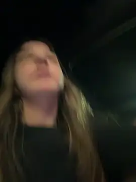 DoriDeluxe66 live sex cam