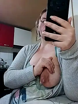 Mommygetnaughty live sex cam