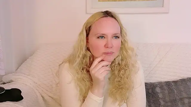 Sarah4you live sex cam