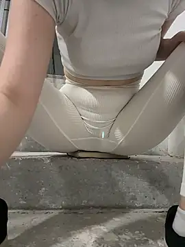 Cumonmme live sex cam