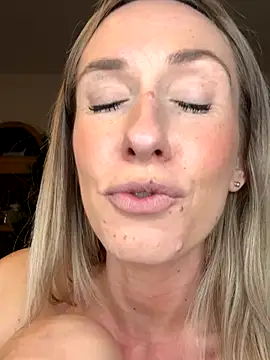 lola_tentatiion live sex cam