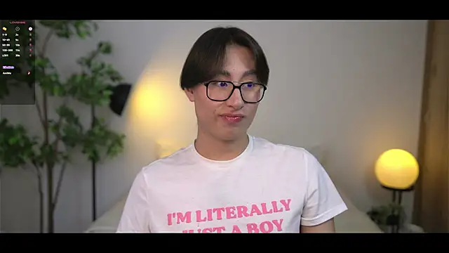 SrLuis18 live sex cam