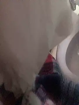 gurlnips live sex cam