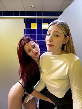 littlebitchesss's cam snapshot