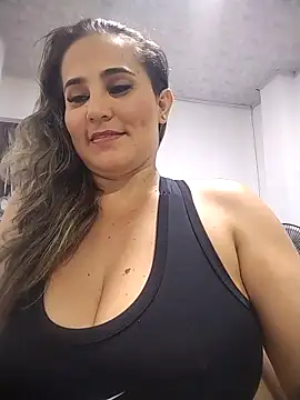 Busty_divorced_mom's cam snapshot