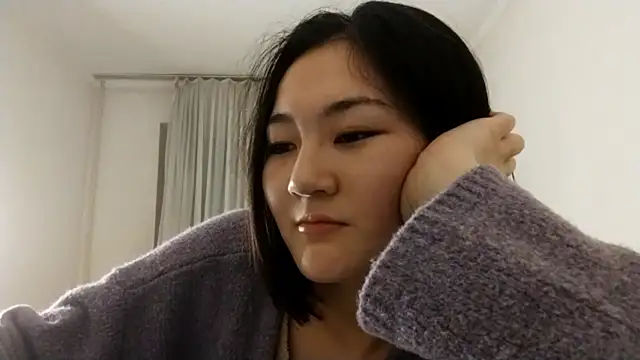 Lyndasilk's cam snapshot