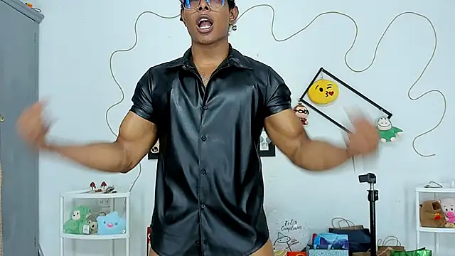 Gregorii_adams's cam snapshot