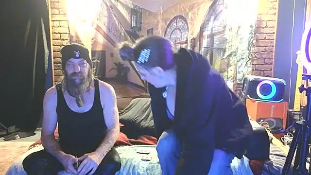 PropertyAndBiker live sex cam