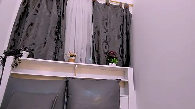 Mistt_Mia's cam snapshot