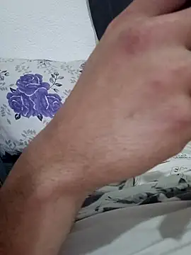 mayk18cm's cam snapshot