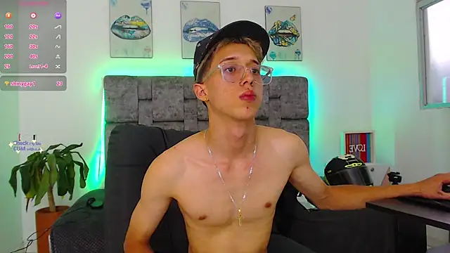 skinny_bigcock02 live sex cam