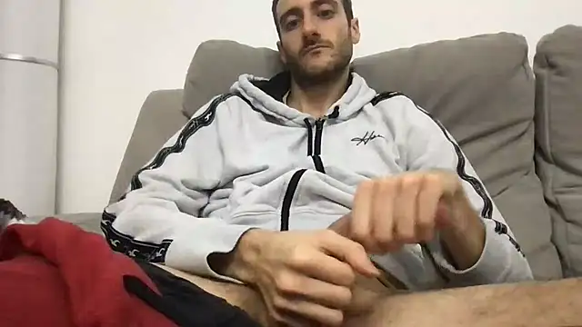 LukaShyGuy's cam snapshot