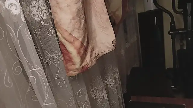 333Alone_in_theDark777's cam snapshot