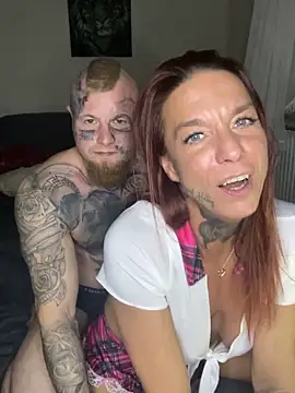 SexyInkedMiilfxx live sex cam