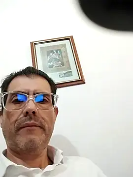 Fuegosutil's cam snapshot