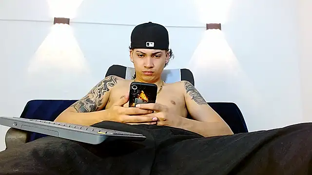 Br4ndxpimm live sex cam