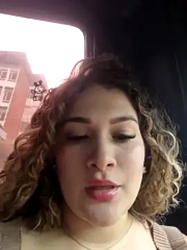 Sara_smiiith211's cam snapshot