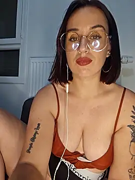 Lindsay_00off's cam snapshot