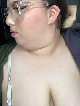 Kitty_Bms_'s cam snapshot