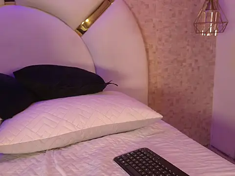 emily_dempsey's cam snapshot