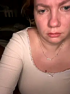 Lola_kiss_me's cam snapshot