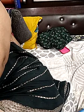 DesiNatkatBhabhi's cam snapshot