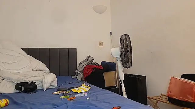 uk-bobbie-uk live sex cam