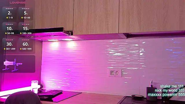 CutiePie69__'s cam snapshot