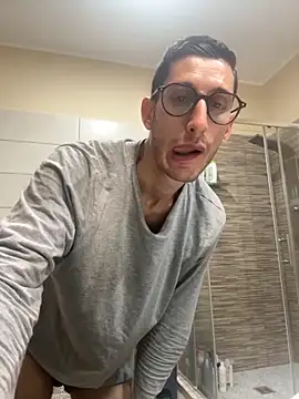 Gionnytav live sex cam