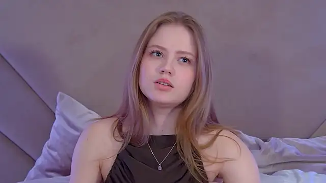 SelinSwarovski live sex cam