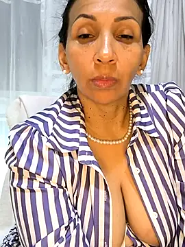 Mrsvictoriaaa live sex cam