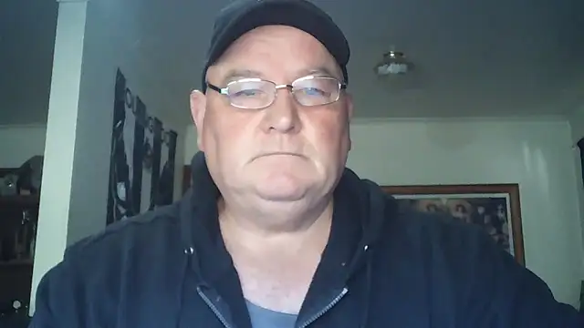 KINKYBLUEYES69 live sex cam