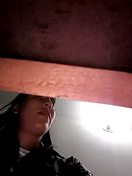 Bonny_Klote live sex cam