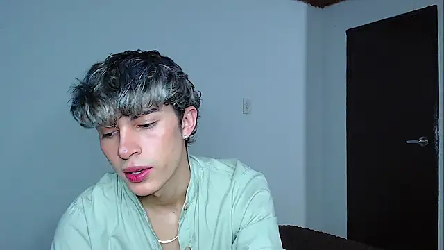 john_vichenso live sex cam