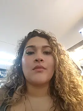 Sara_smiiith211 live sex cam