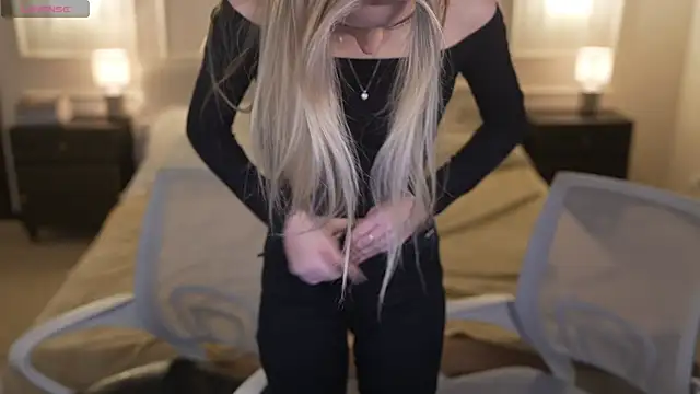 Ewa_Pearl live sex cam